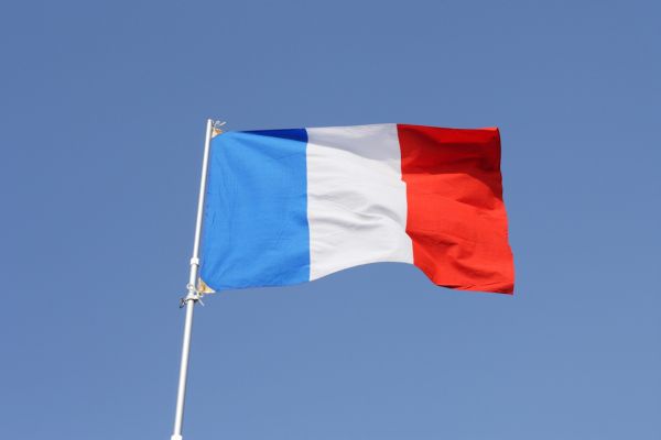 Untitled design 2025 12 10T002201.798 Why French Translation Needs to Be Localized for Canada